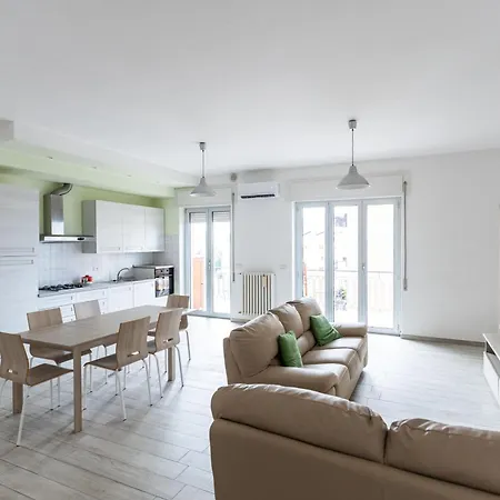 Lufra Home- 8 Posti Letto Fronte Mare شقة *